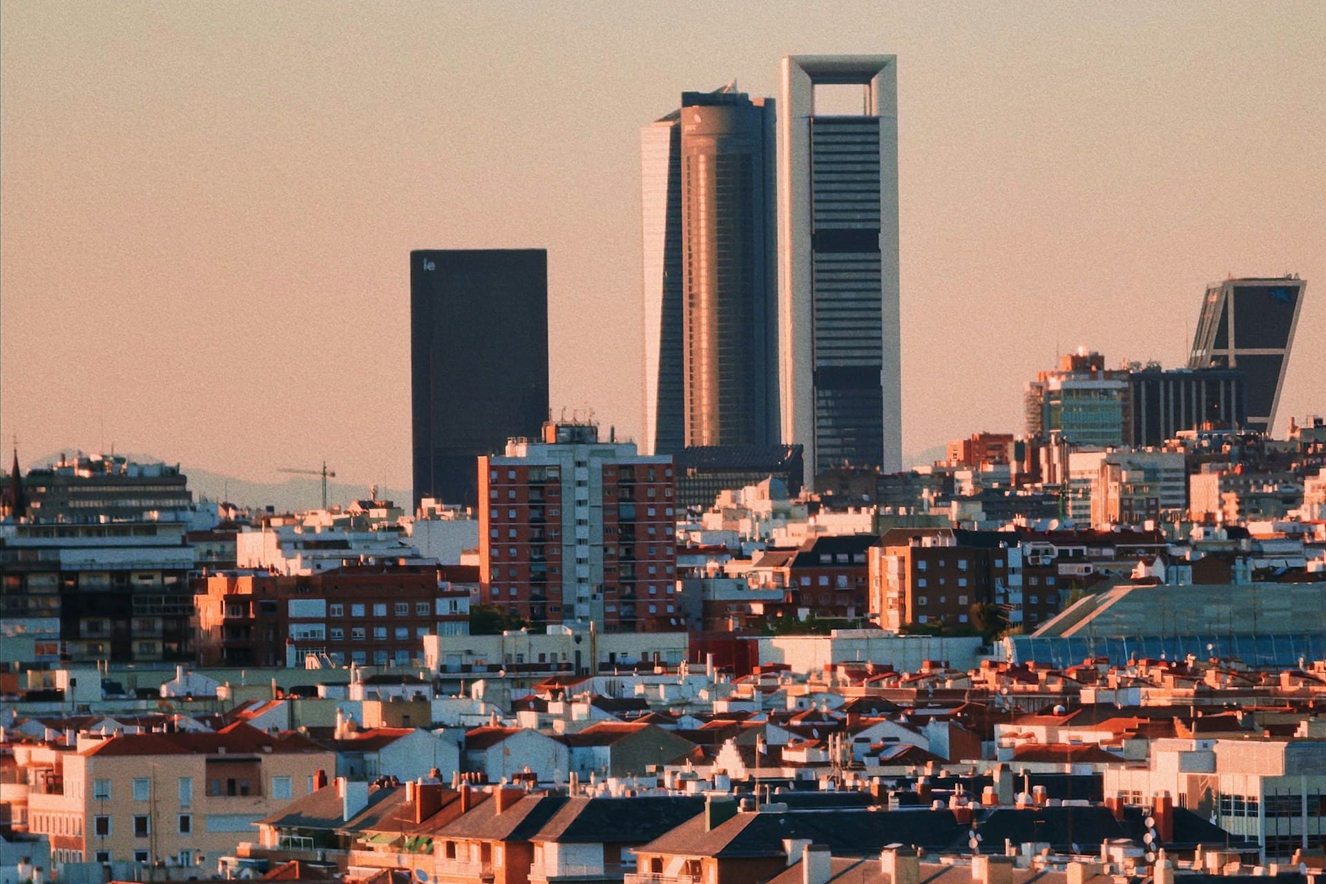 ¿Filial o sucursal en España? Guía 2026 para empresas chinas